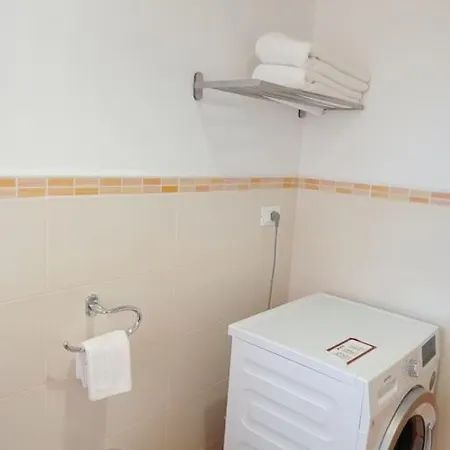 Aurora 韦尔巴尼亚